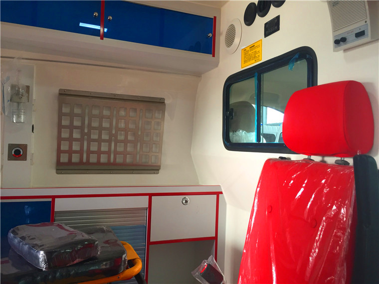 奔馳新威霆救護車(高頂)內飾