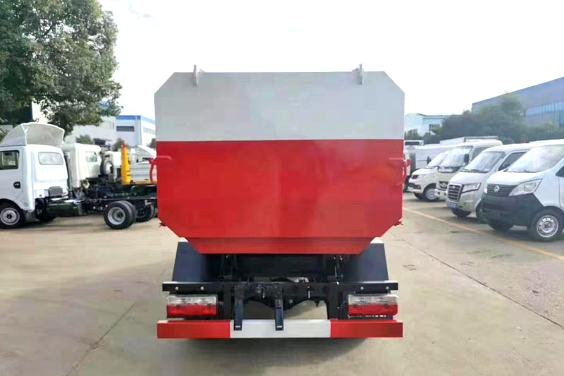 東風(fēng)途逸掛桶垃圾車圖片3